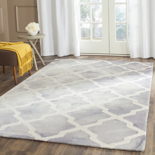 Safavieh Dip Dye 540 Grey/Ivory Area Rug Room Scene Feature