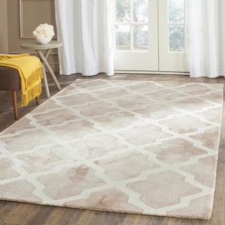 Safavieh Dip Dye 540 Beige/Ivory Area Rug Room Scene Feature