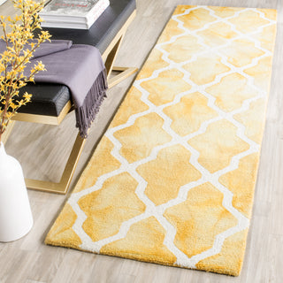 Safavieh Dip Dye 540 Gold/Ivory Area Rug Room Scene