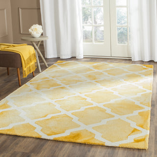 Safavieh Dip Dye 540 Gold/Ivory Area Rug Room Scene Feature