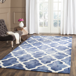 Safavieh Dip Dye 540 Navy/Ivory Area Rug Room Scene Feature