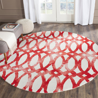 Safavieh Dip Dye 675 Ivory/Red Area Rug Room Scene Feature