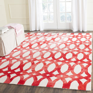 Safavieh Dip Dye 675 Ivory/Red Area Rug Room Scene