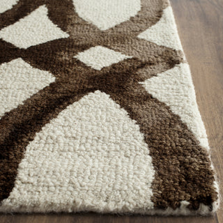 Safavieh Dip Dye 675 Ivory/Chocolate Area Rug Detail