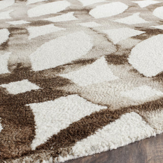 Safavieh Dip Dye 675 Ivory/Chocolate Area Rug Detail