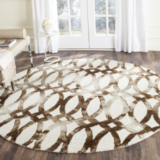 Safavieh Dip Dye 675 Ivory/Chocolate Area Rug Room Scene