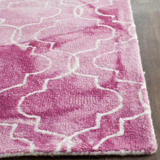 Safavieh Dip Dye 676 Rose/Ivory Area Rug Detail