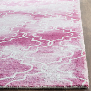 Safavieh Dip Dye 676 Rose/Ivory Area Rug Detail