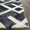 Safavieh Dip Dye 677 Graphite/Ivory Area Rug Detail