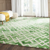 Safavieh Dip Dye 677 Green/Ivory Area Rug Room Scene