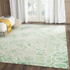 Safavieh Dip Dye 678 Green/Ivory Area Rug Room Scene