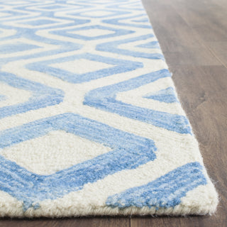 Safavieh Dip Dye 679 Ivory/Blue Area Rug Detail