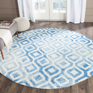 Safavieh Dip Dye 679 Ivory/Blue Area Rug Room Scene