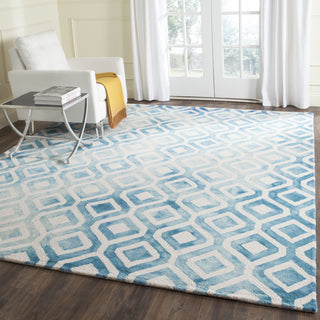 Safavieh Dip Dye 679 Ivory/Blue Area Rug Room Scene