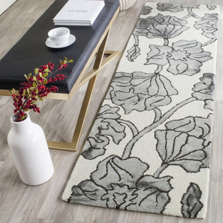 Safavieh Dip Dye 683 Ivory/Light Grey Area Rug Room Scene Feature