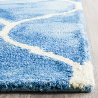 Safavieh Dip Dye 685 Blue/Ivory Area Rug Detail