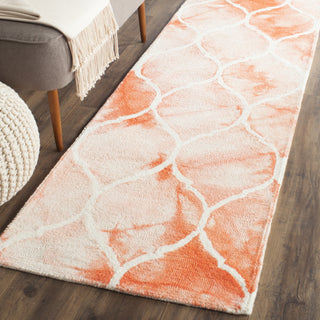 Safavieh Dip Dye 685 Orange/Ivory Area Rug Room Scene