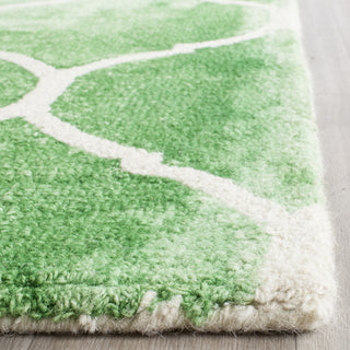 Safavieh Dip Dye 685 Green/Ivory Area Rug Detail