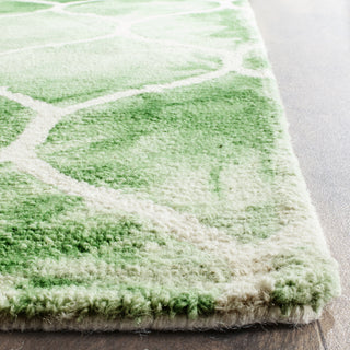 Safavieh Dip Dye 685 Green/Ivory Area Rug Detail