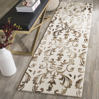 Safavieh Dip Dye 689 Ivory/Chocolate Area Rug Room Scene Feature