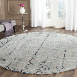 Safavieh Dip Dye 711 Grey/Charcoal Area Rug Room Scene