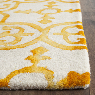 Safavieh Dip Dye 711 Ivory/Gold Area Rug Detail