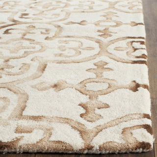 Safavieh Dip Dye 711 Ivory/Camel Area Rug Detail