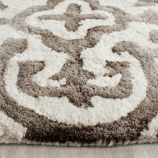 Safavieh Dip Dye 711 Ivory/Brown Area Rug Detail