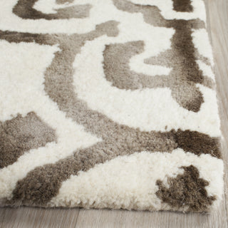 Safavieh Dip Dye 711 Ivory/Brown Area Rug Detail