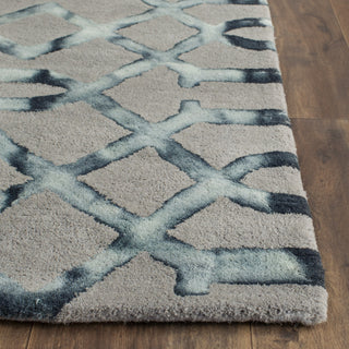 Safavieh Dip Dye 712 Grey/Charcoal Area Rug Detail