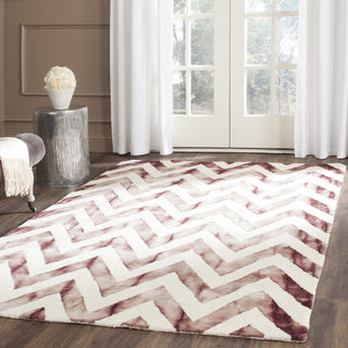 Safavieh Dip Dye 715 Ivory/Maroon Area Rug Room Scene Feature