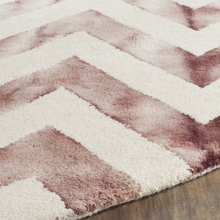 Safavieh Dip Dye 715 Ivory/Maroon Area Rug Detail