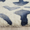 Safavieh Dip Dye 719 Ivory/Navy Area Rug Detail