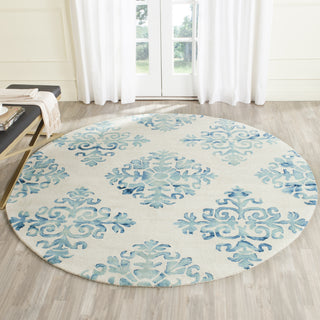 Safavieh Dip Dye 720 Ivory/Light Blue Area Rug Room Scene