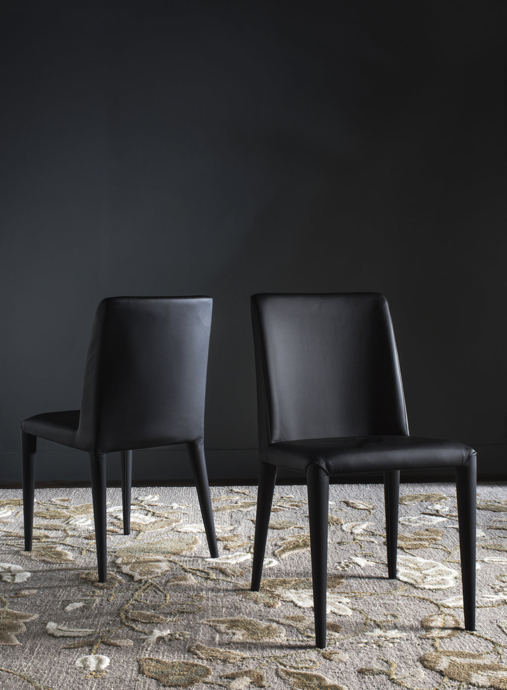 Safavieh Garretson 18'' Leather Side Chair Black Furniture  Feature