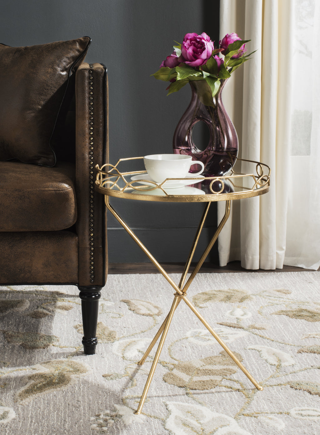 Safavieh Cherris Mirror Top Round Gold Leaf End Table Antique Furniture  Feature