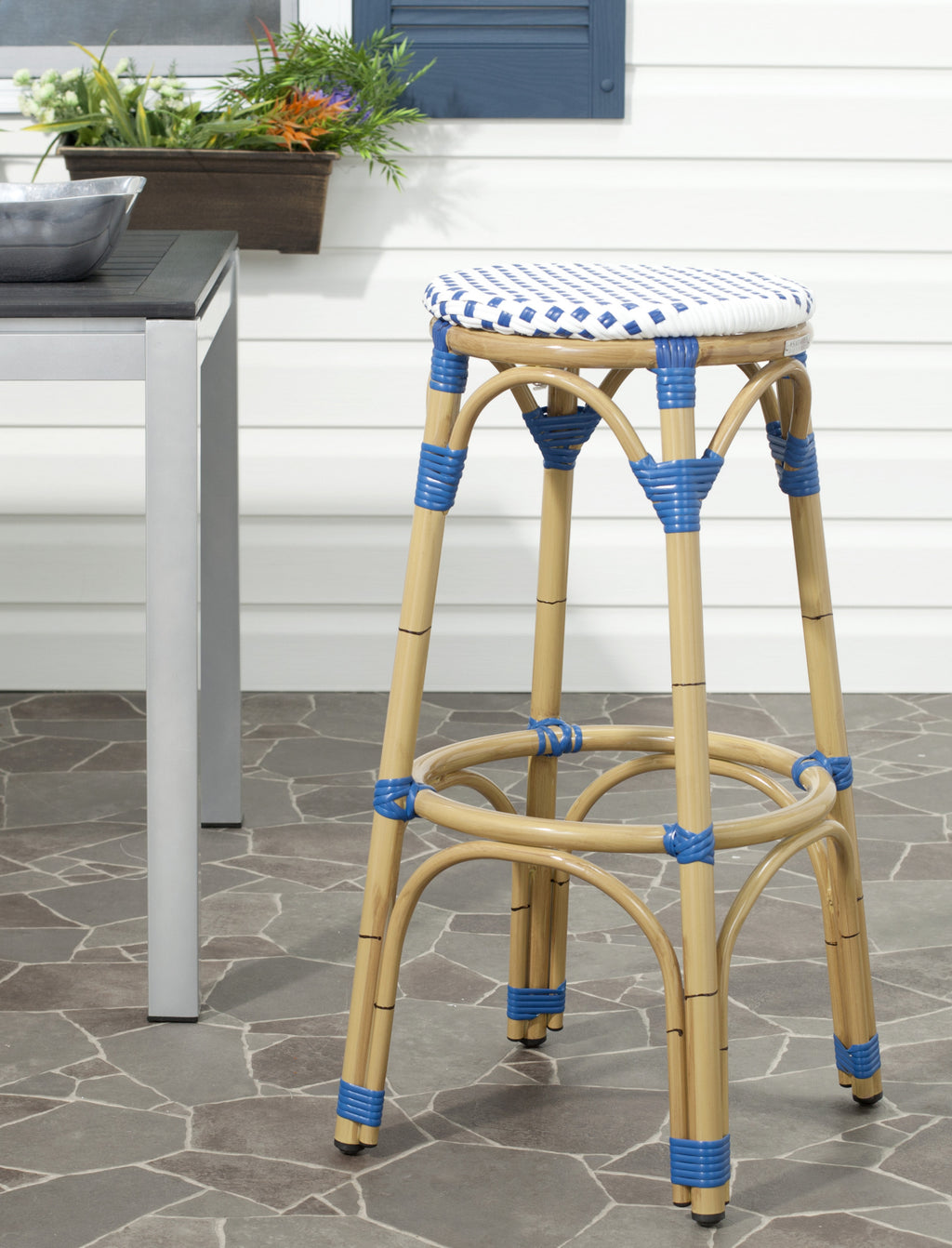 Safavieh Kipnuk Stool Blue/White (INDOOR/OUTDOOR) Blue and White Furniture  Feature