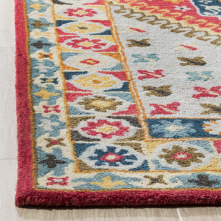 Safavieh Heritage 425 Grey/Red Area Rug Detail