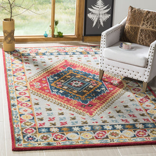 Safavieh Heritage 425 Grey/Red Area Rug Room Scene Feature