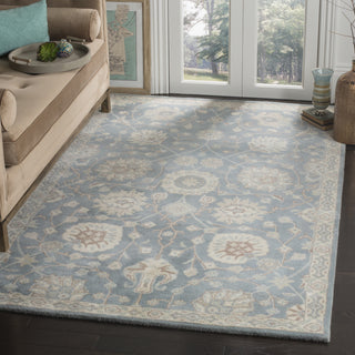 Safavieh Heritage 824 Grey/Ivory Area Rug Room Scene Feature