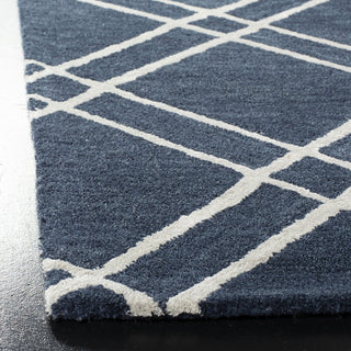 Safavieh Himalaya 901 Navy/Silver Area Rug Detail