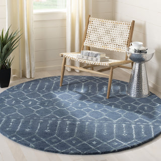 Safavieh Himalaya 903 Navy/Silver Area Rug Room Scene