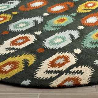 Safavieh Ikat Ikt471 Charcoal/Multi Area Rug Detail