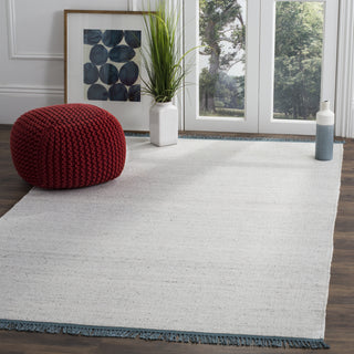 Safavieh Kilim KLM110 Ivory/Grey Area Rug Room Scene