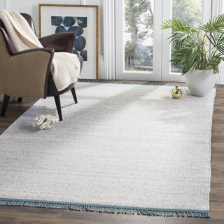 Safavieh Kilim KLM111 Grey/Ivory Area Rug Room Scene