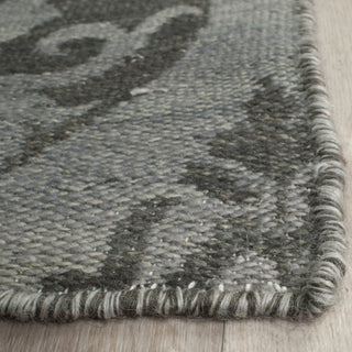 Safavieh Kilim KLM224 Grey/Dark Grey Area Rug Detail