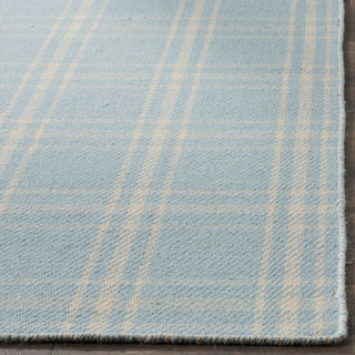 Safavieh Kilim KLM420 Light Blue/Yellow Area Rug Detail