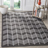Safavieh Kilim KLM624 Charcoal Area Rug Room Scene