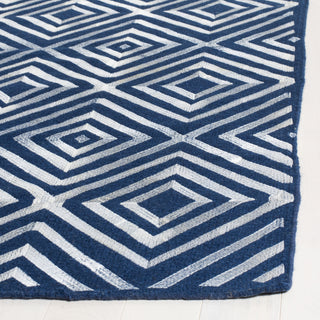 Safavieh Kilim KLM627 Navy Area Rug Detail