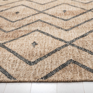 Safavieh Kilim KLM750 Natural/Charcoal Area Rug Detail